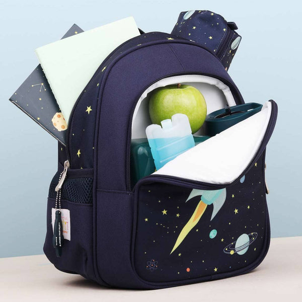 Backpack with Insulated Front Compartment: Space